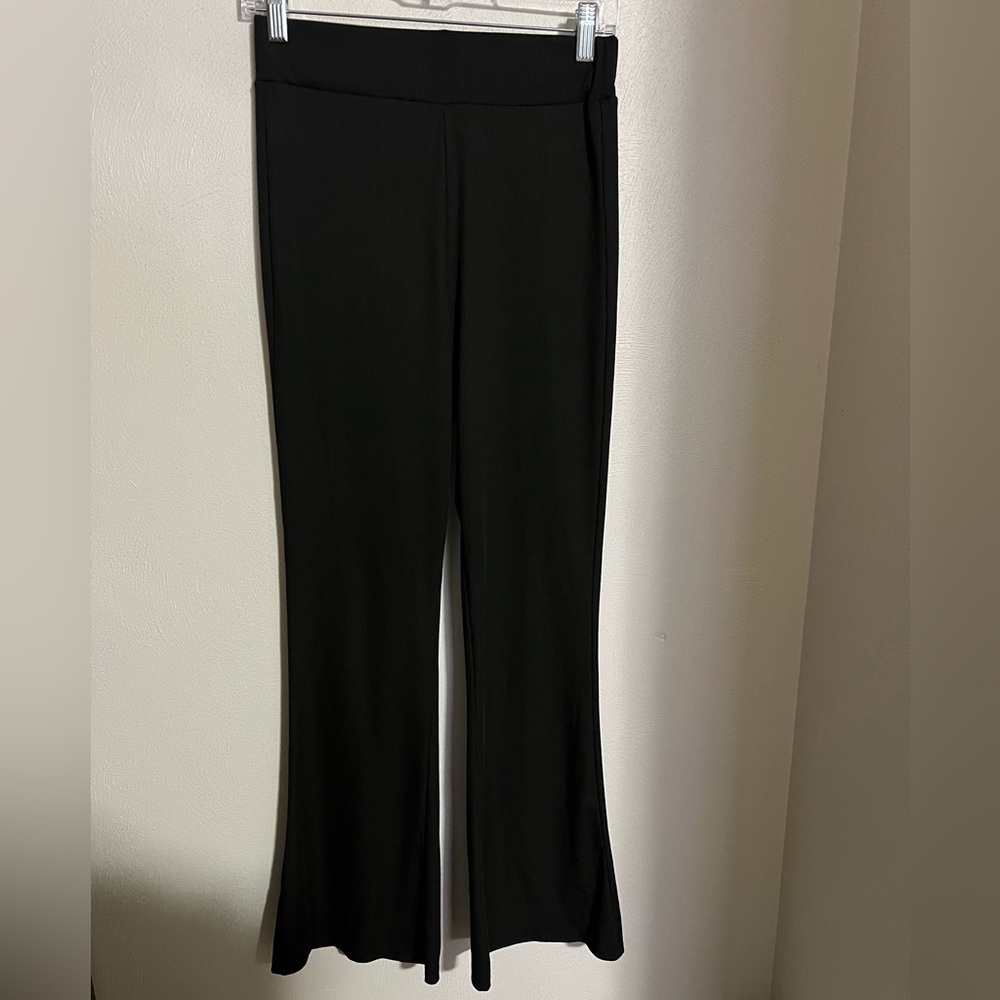 NO BRAND Classic Ribbed Flare Leg Pull On Yoga Leggings Black Women's Size M GUC